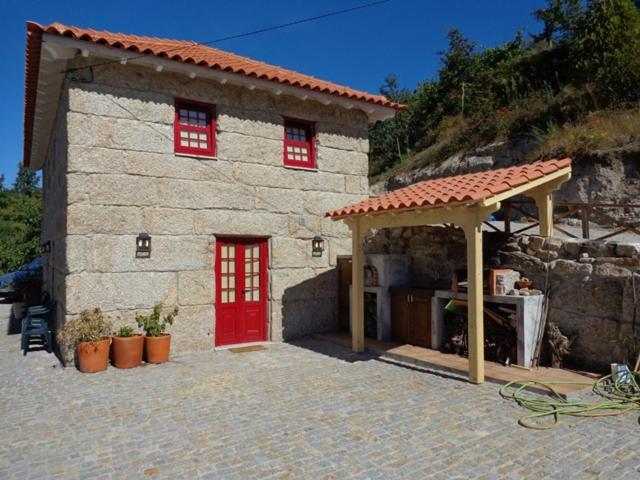 아마란테 "Bouca Drigues" Casa Antiga De Pedra Com Piscina E Vista Rio 빌라 외부 사진